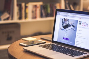Laptop mac business