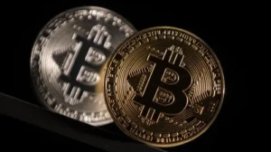 Is it a wise choice to acquire bitcoin?